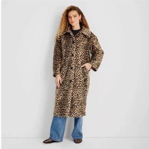 Elegant Leopard Print Teddy Jacket